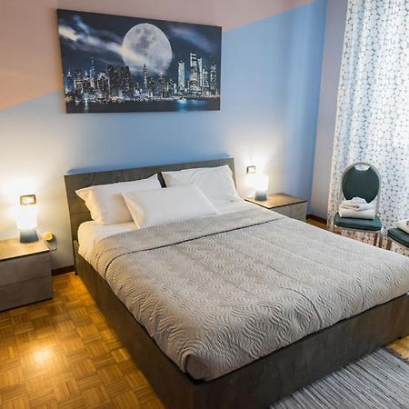 Elegant Apartment In Bergamo Center Экстерьер фото