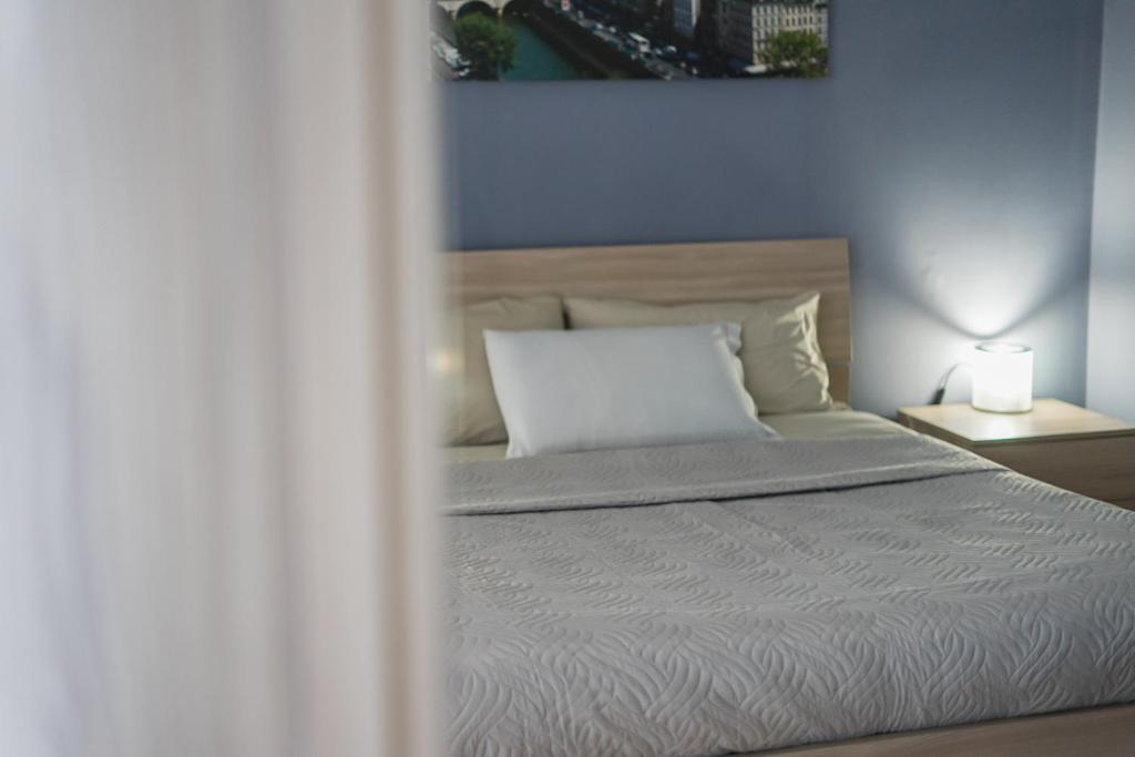 Elegant Apartment In Bergamo Center Экстерьер фото